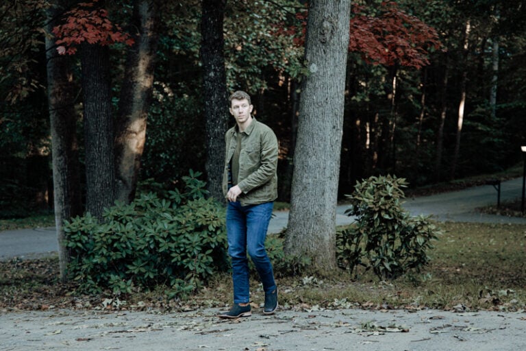 Mugsy Jeans Review (2023) Are Stretchy Jeans the Future?