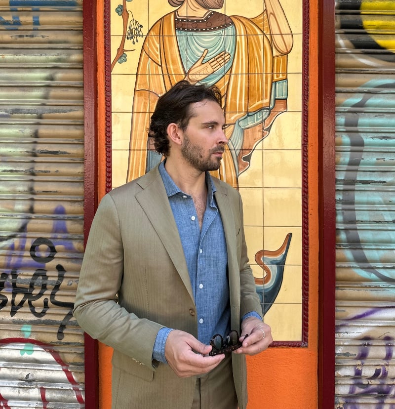 Is Proper Cloth the Real Deal? I Ordered a Suit to Find Out 33 The Adult Man Proper Cloth Solaro Bedford Suit Posing in Front of Mural 800