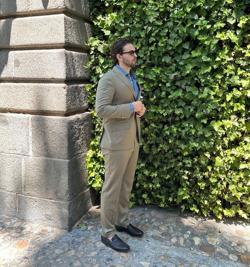 Is Proper Cloth the Real Deal? I Ordered a Suit to Find Out 24 The Adult Man Proper Cloth Solaro Bedford Suit in Front of Hedges Looking Right 800