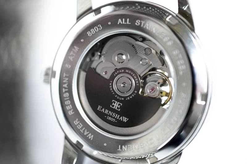 Watch Gang Earnshaw Caseback