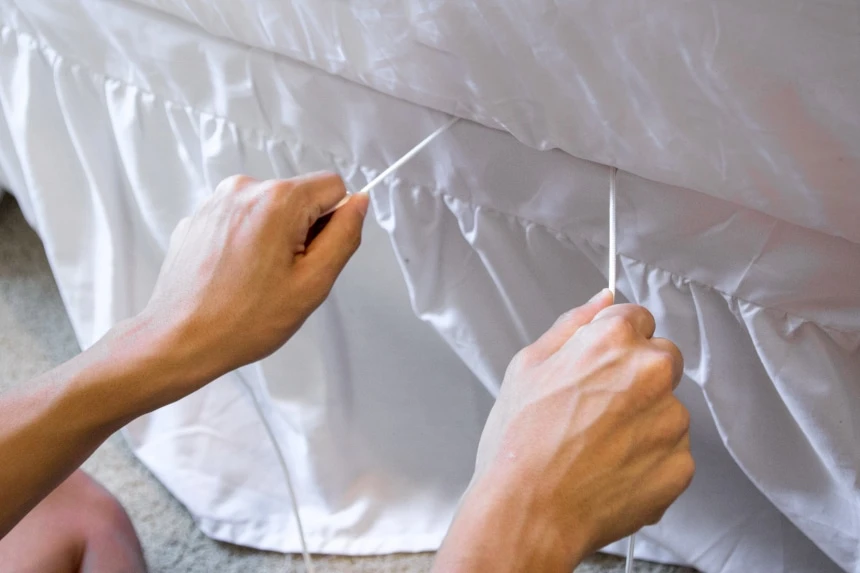 Luxor Linens Review (+ How to Keep Your Sheets Tight With the Bed Scrunchie) 75 Model Fastening Bed Scrunchie