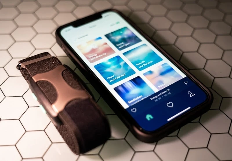 Apollo Neuro Review: The Mood-Influencing Wearable 42 Apollo 800x 6