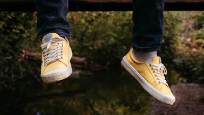 Cariuma Review Feet Shot of Cariuma OCA Low in Yellow on Man