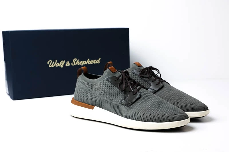 Wolf and Shepherd swiftknit with packaging