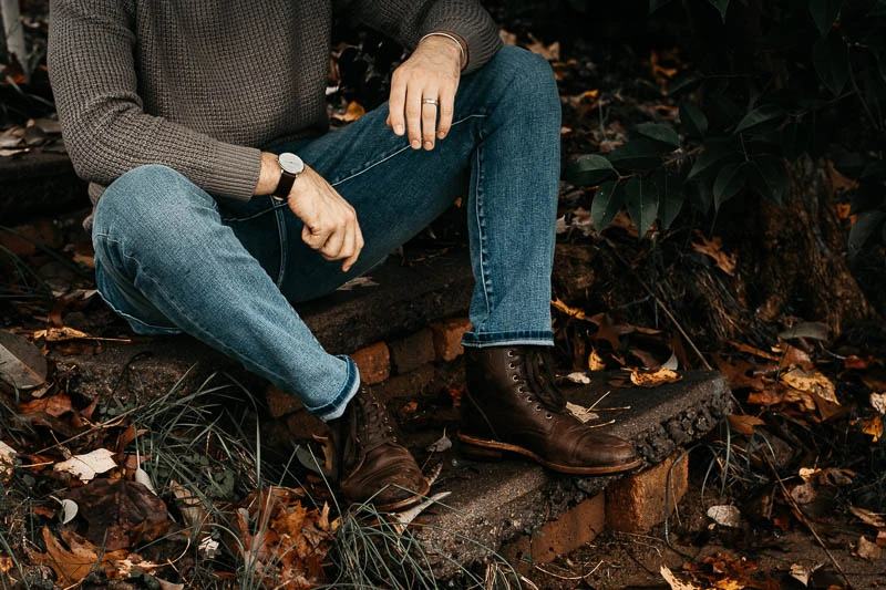 model wearing lightwash blue liverpool jeans