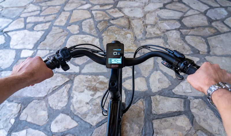 Aventon Pace 500 handlebars