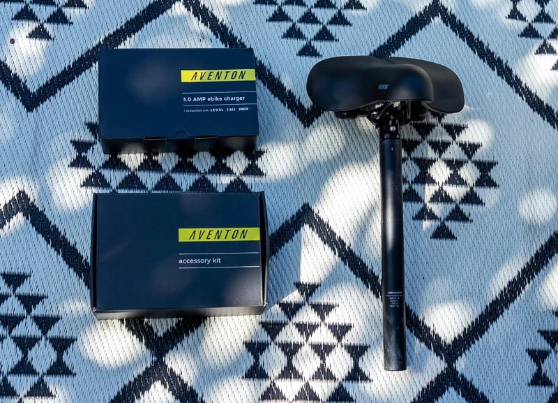 Seat and boxes of Aventon Pace 500