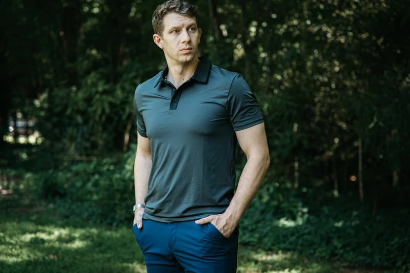 TRUWEAR Review: I Tried Their Most Popular Styles 33 TRUWEAR model wearing charcoal polo