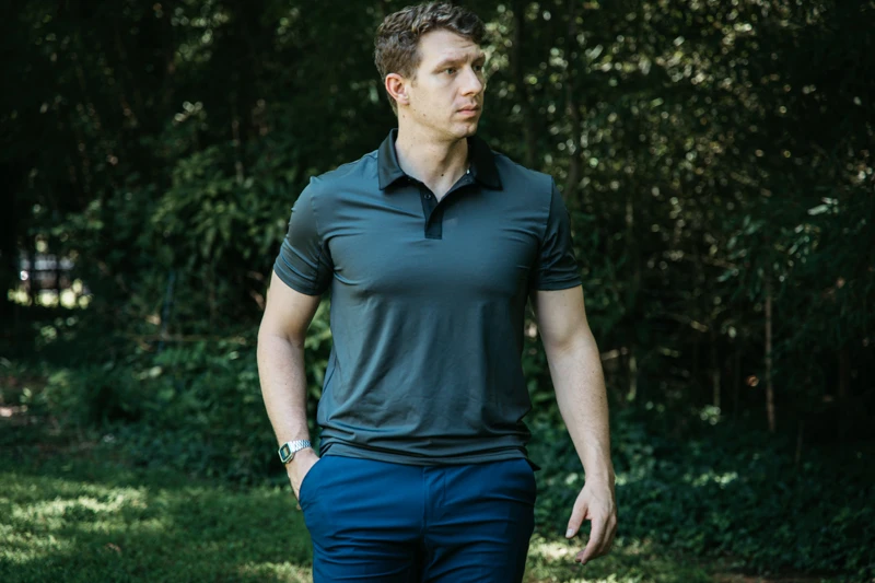 TRUWEAR Review: I Tried Their Most Popular Styles 32 TRUWEAR model wearing grey polo