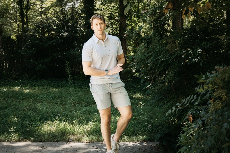 TRUWEAR Review: I Tried Their Most Popular Styles 34 TRUWEAR white polo with workout shorts