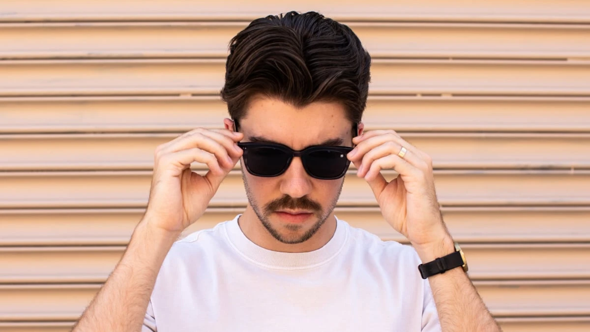 Tomahawk Shades Review Male Model Wearing the Spivey Outside