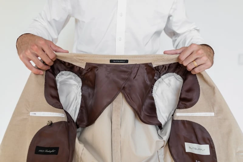 Suitsupply Custom Suit butterly lining detail