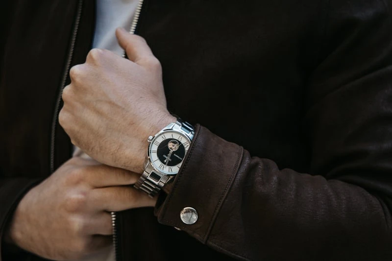 Vincero Marble Automatic on model