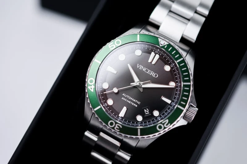 Vincero Argo crystal and dial