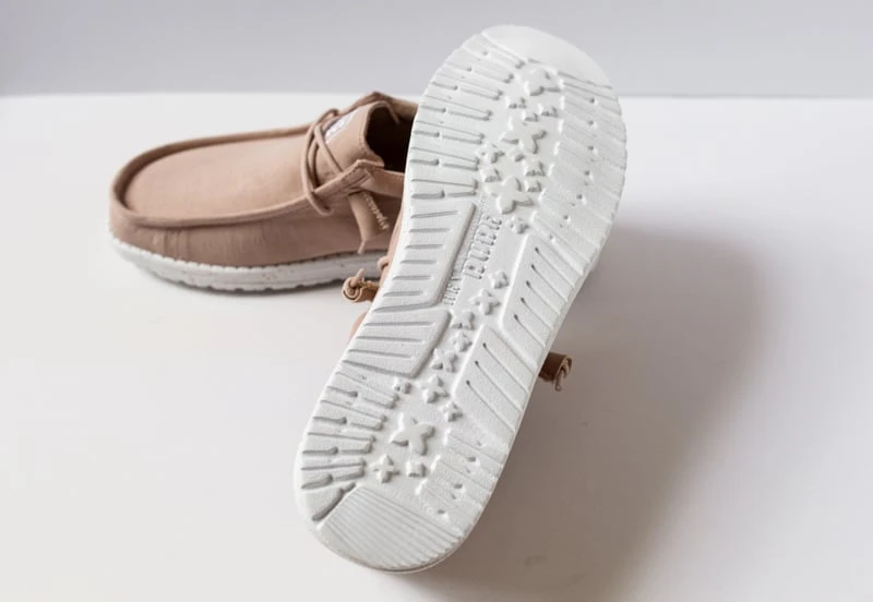 HEYDUDE Shoes Review: I Tried Their Most Popular Styles 57 HEYDUDE Shoes Wally Slub Canvas sole detail