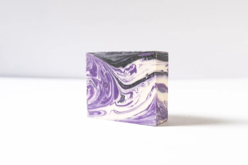 Dapper Yankee Review: Natural Soaps That Are Not Like the Others 71 Dapper Yankee Gin and Juice Bar Soap out of