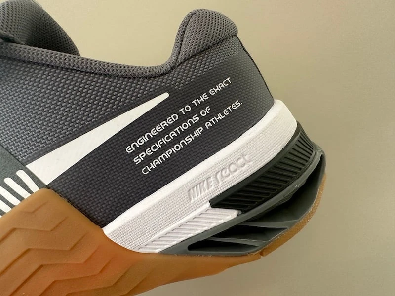 Nike Metcon 8 upclose heel plate