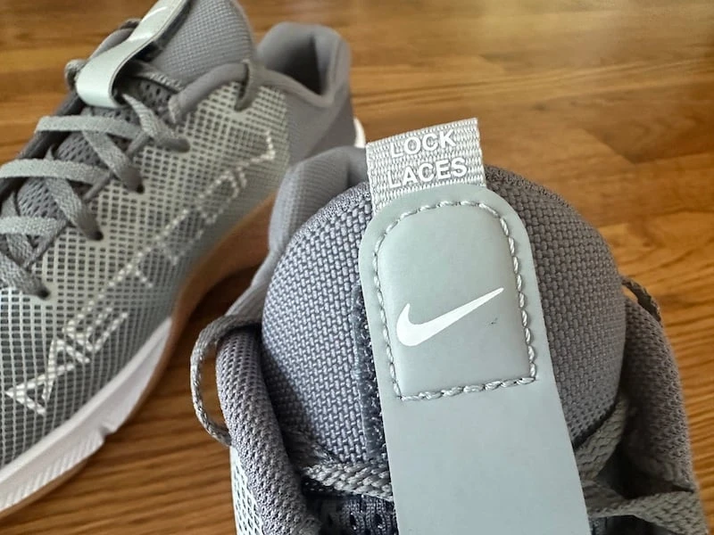 Up close Nike Metcon 8 lace lock strap