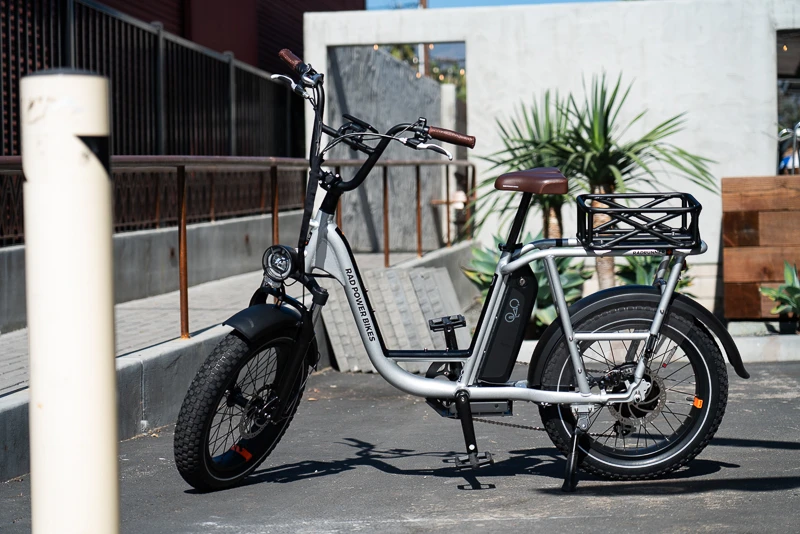 RadRunner Plus with kickstand