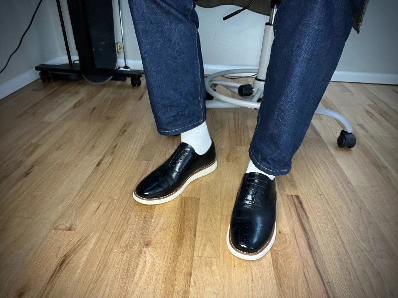 The Adult Man Bruno Marc Casual Oxford From the Front 800