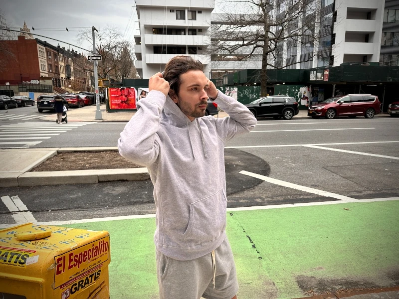 Reigning Champ Midweight Terry Pullover Hoodie Pulling Up Hood