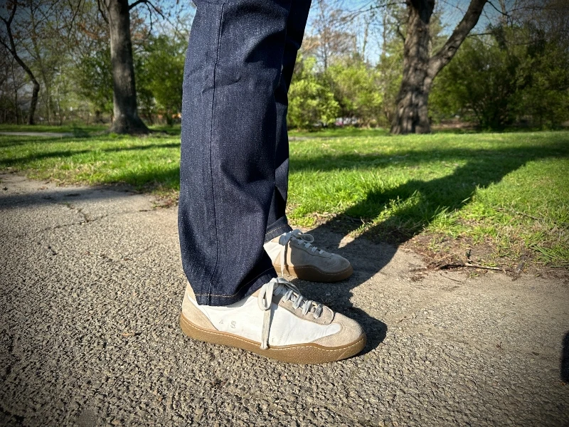 The Adult Man Brisk Rinse Dark Wash Straight Fit Jeans Bottom Hem 800