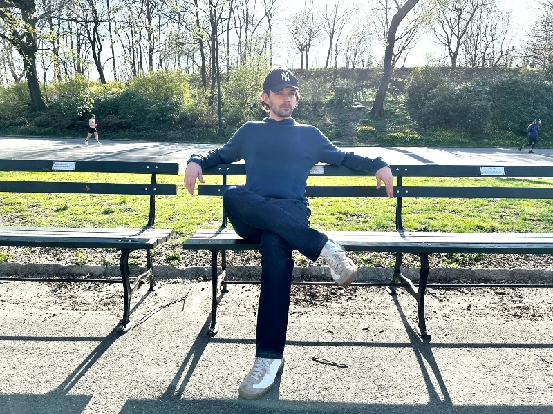 The Adult Man Woolly Pro Knit Pullover Hoodie Sitting 800