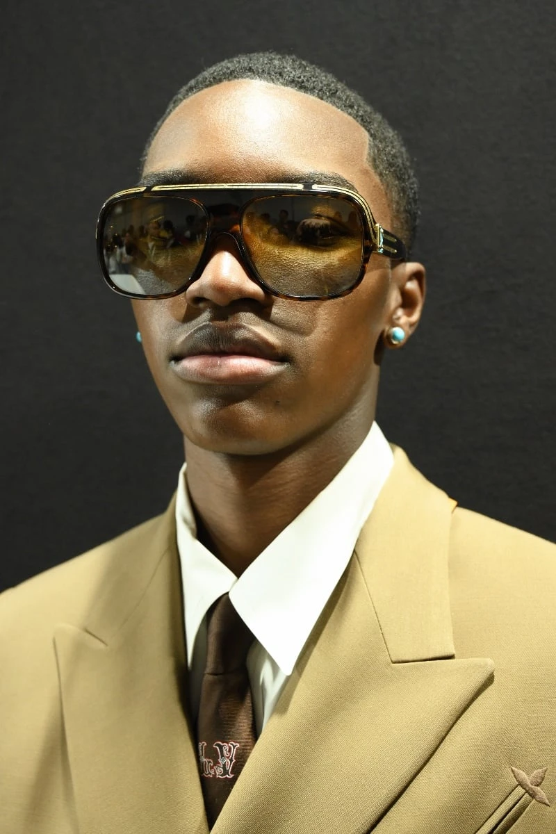 The Adult Man LOUIS VUITTON MILLIONNAIRES SUNGLASSES BACKSTAGE IMAGE 3 2